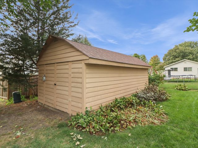 7670 NW 16th Street, Ankeny, IA 50023