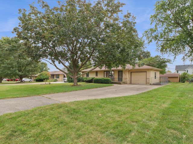 7670 NW 16th Street, Ankeny, IA 50023