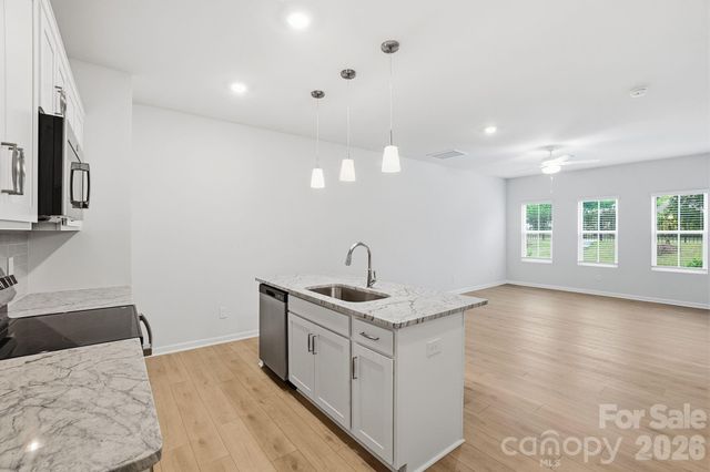 5861 Tuckaseegee Road, Charlotte, NC 28208