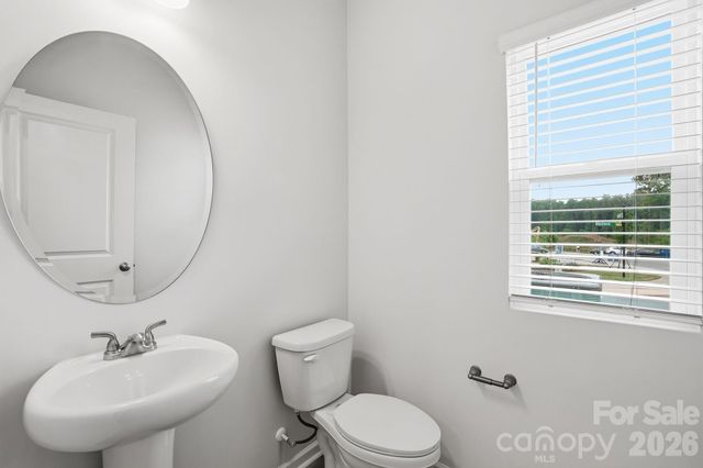 5861 Tuckaseegee Road, Charlotte, NC 28208