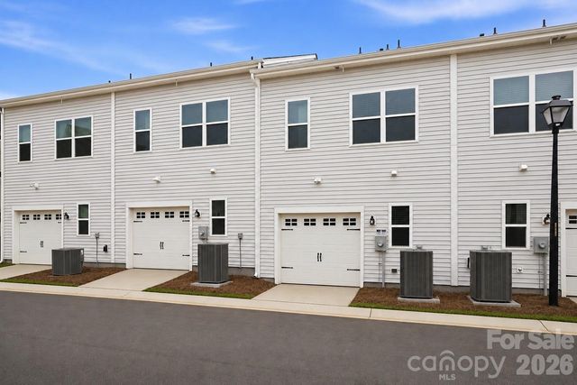 5861 Tuckaseegee Road, Charlotte, NC 28208
