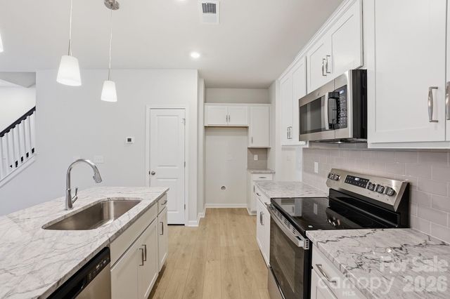 5861 Tuckaseegee Road, Charlotte, NC 28208