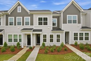 5861 Tuckaseegee Road, Charlotte, NC 28208