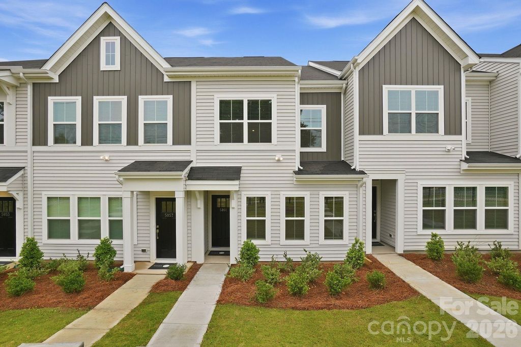 5861 Tuckaseegee Road, Charlotte, NC 28208