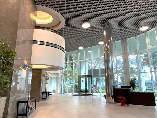 5959 Waterford District Dr 100, Miami, FL 33126