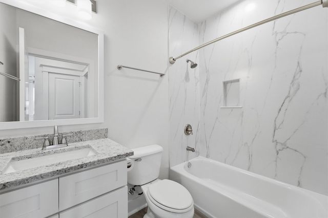4211 Pointe West Drive 102, Galveston, TX 77554