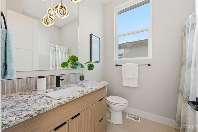 438 W Millstone St, Middleton, ID 83644