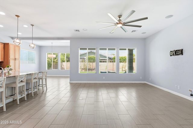 2850 E Spring Wheat Court, Gilbert, AZ 85296