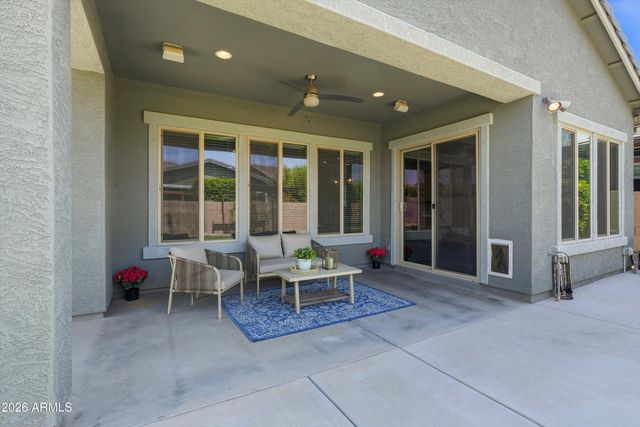 2850 E Spring Wheat Court, Gilbert, AZ 85296
