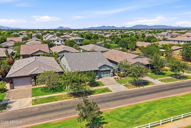 2850 E Spring Wheat Court, Gilbert, AZ 85296