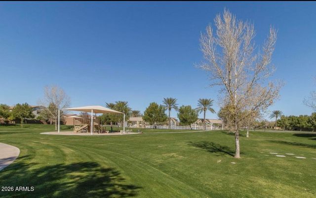 2850 E Spring Wheat Court, Gilbert, AZ 85296