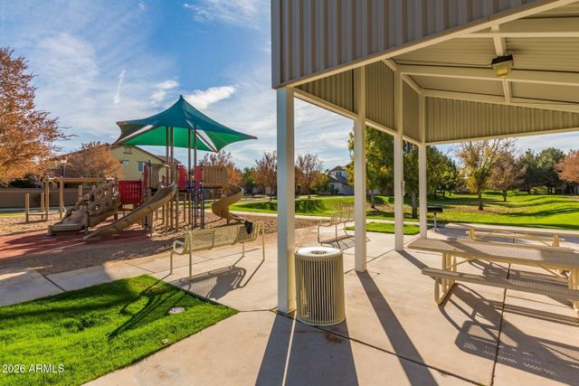 2850 E Spring Wheat Court, Gilbert, AZ 85296