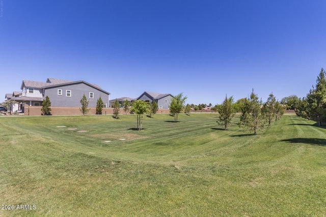 2850 E Spring Wheat Court, Gilbert, AZ 85296