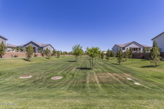 2850 E Spring Wheat Court, Gilbert, AZ 85296