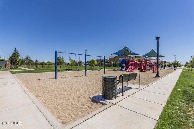 2850 E Spring Wheat Court, Gilbert, AZ 85296