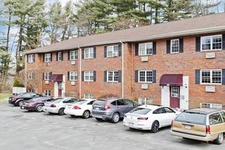 2 Maple Crest Cir D, Holyoke, MA 01040