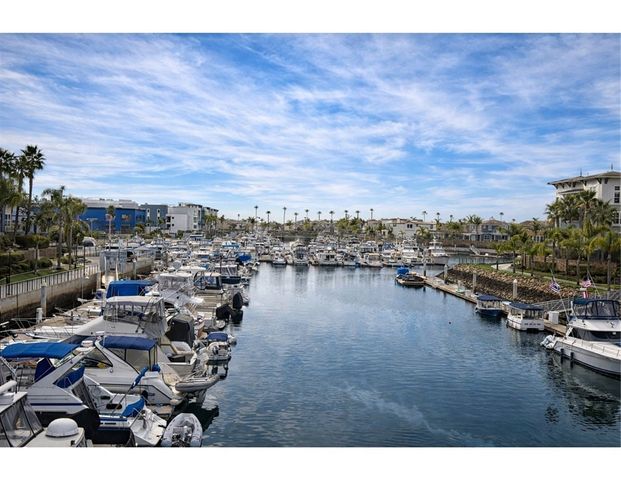 4073 Galapagos Way, Oxnard, CA 93035