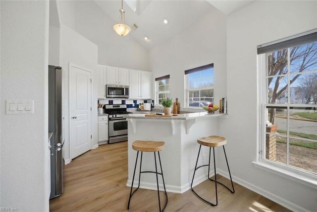 5029 Glen Canyon DR, Virginia Beach, VA 23462