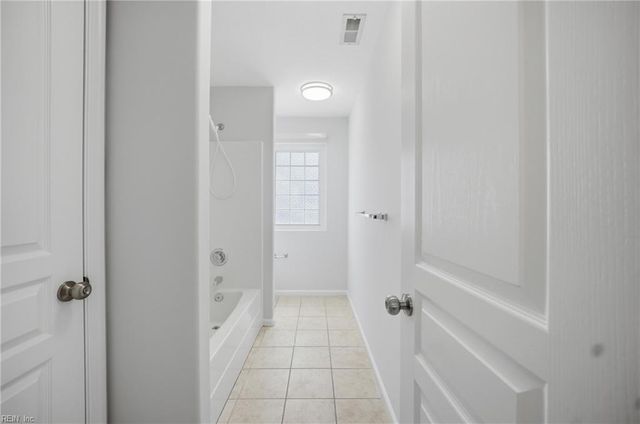 5029 Glen Canyon DR, Virginia Beach, VA 23462