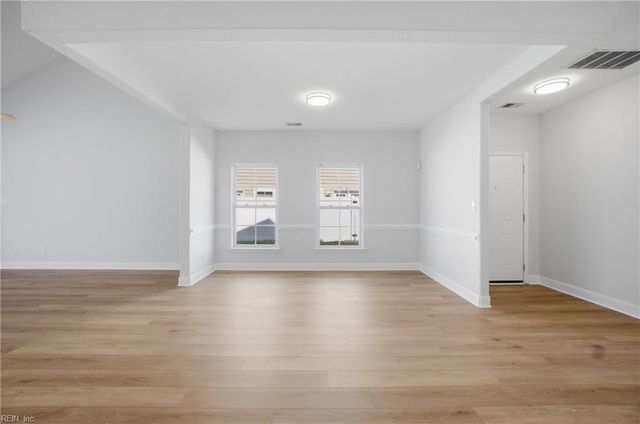 5029 Glen Canyon DR, Virginia Beach, VA 23462