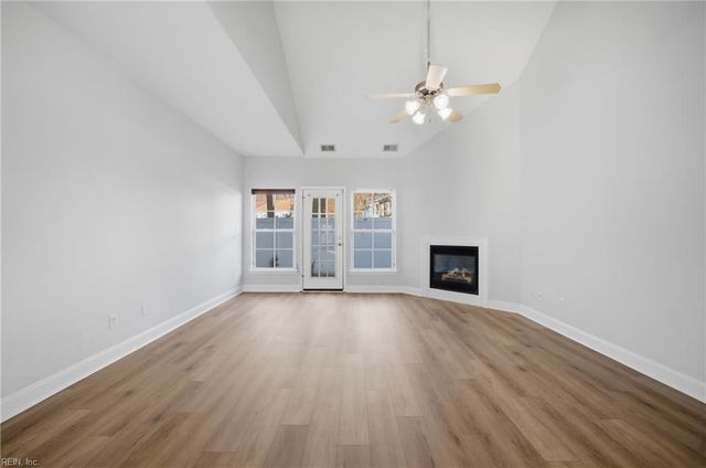 5029 Glen Canyon DR, Virginia Beach, VA 23462