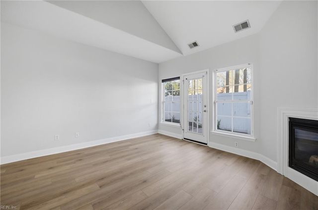 5029 Glen Canyon DR, Virginia Beach, VA 23462