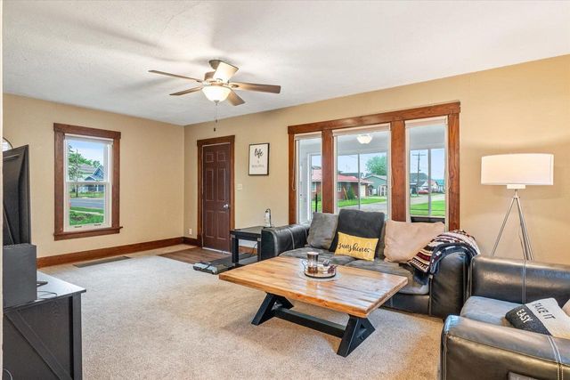 425 Garland STREET E, West Salem, WI 54669