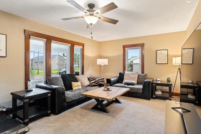 425 Garland STREET E, West Salem, WI 54669