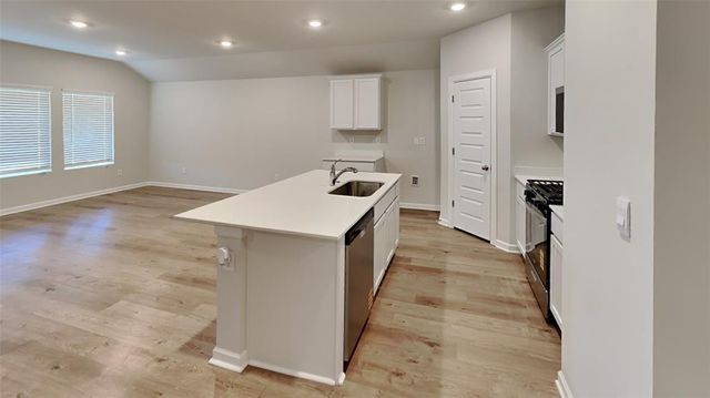 6101 Green Meadow Lane, Oklahoma City, OK 73132