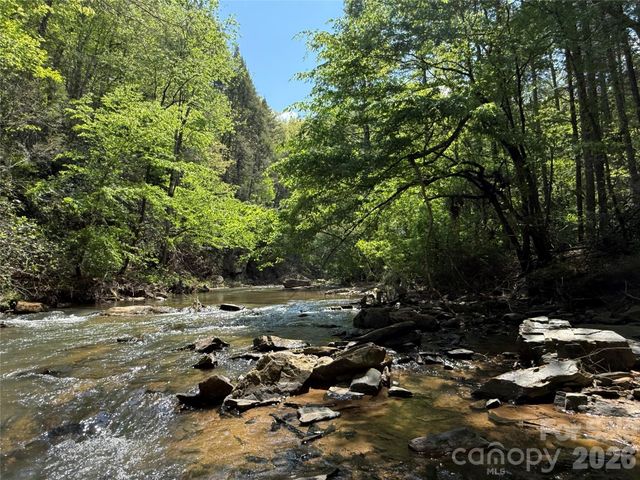 000 Kings Glen Road, Old Fort, NC 28762