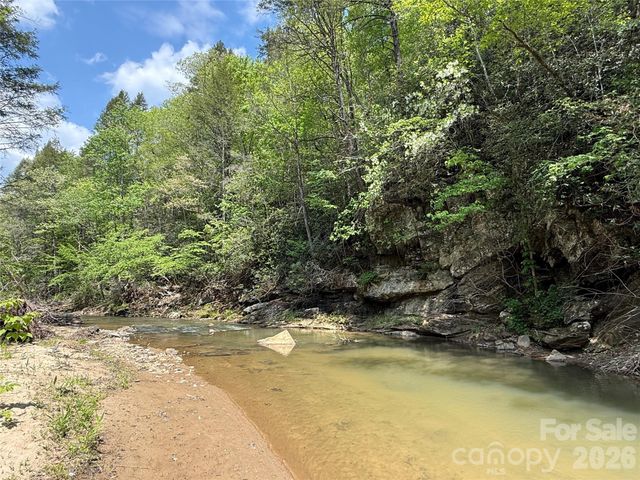 000 Kings Glen Road, Old Fort, NC 28762