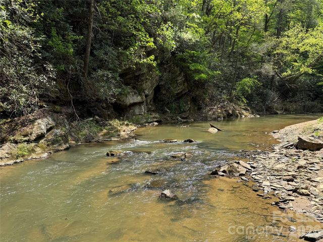 000 Kings Glen Road, Old Fort, NC 28762