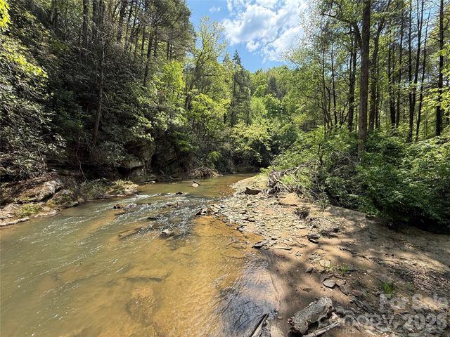 000 Kings Glen Road, Old Fort, NC 28762