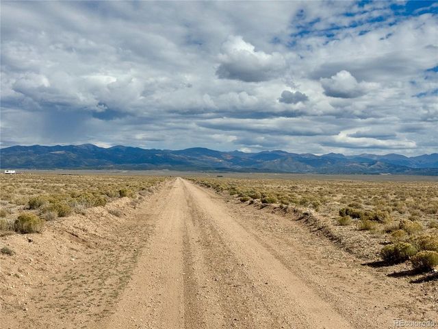 7 7th St, Blanca, CO 81123