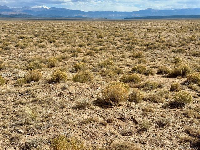 7 7th St, Blanca, CO 81123