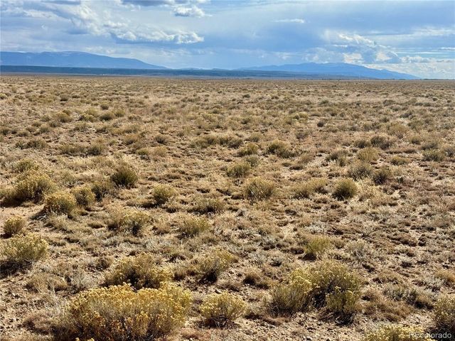 7 7th St, Blanca, CO 81123