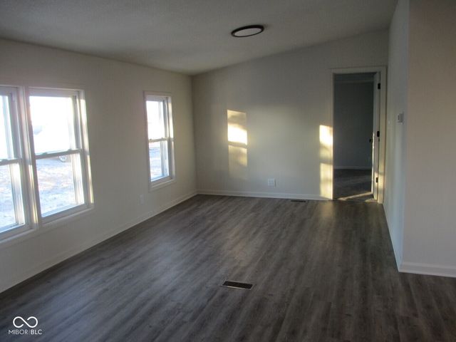 4232 W 450 N, Crawfordsville, IN 47933