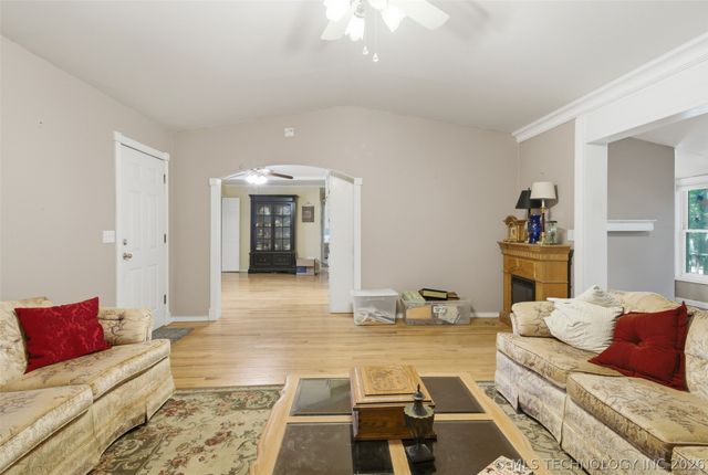 13360 S 254th East Avenue, Coweta, OK 74429