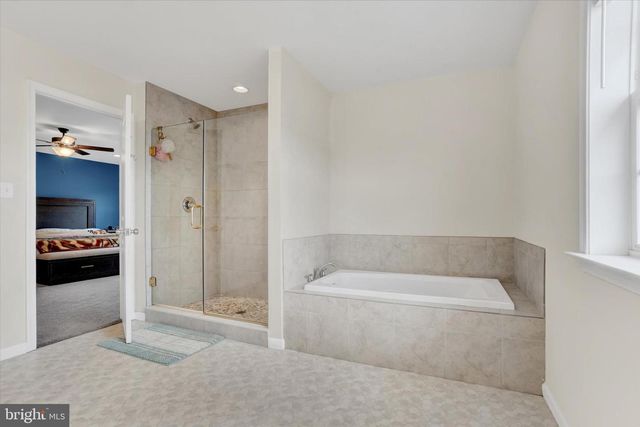 48 SILVER CIR, Mechanicsburg, PA 17050