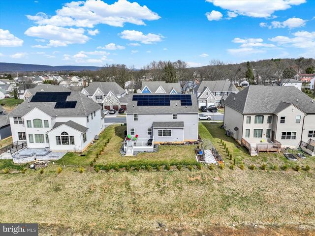 48 SILVER CIR, Mechanicsburg, PA 17050