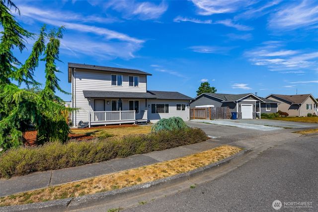1015 S 25th Street, Mount Vernon, WA 98274