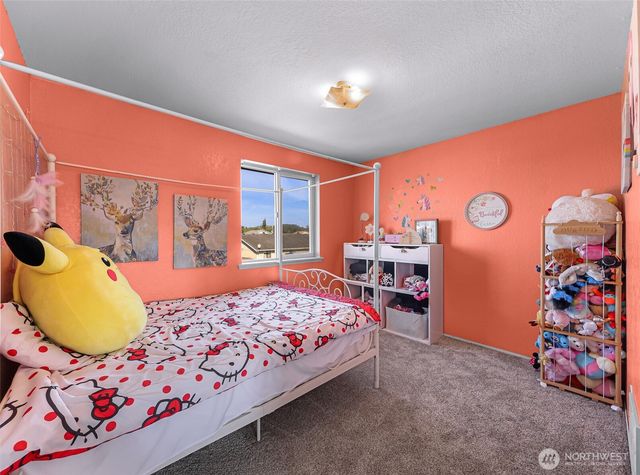 1015 S 25th Street, Mount Vernon, WA 98274