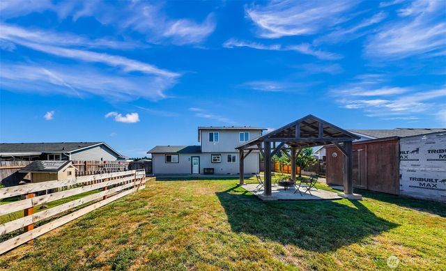 1015 S 25th Street, Mount Vernon, WA 98274