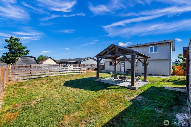 1015 S 25th Street, Mount Vernon, WA 98274