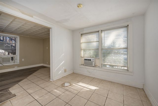 211 E Sherman Drive, Denton, TX 76209