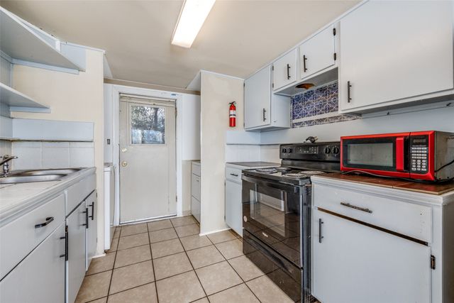 211 E Sherman Drive, Denton, TX 76209