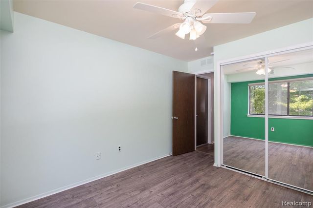 1693 Riverside Drive 3, Rochester Hills, MI 48309
