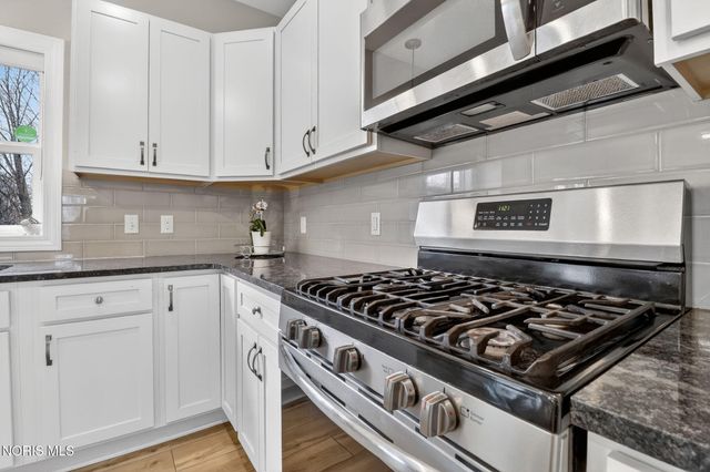 28970 Simmons Road, Perrysburg, OH 43551
