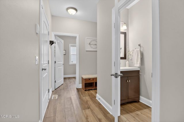 28970 Simmons Road, Perrysburg, OH 43551