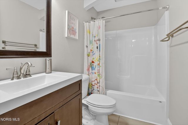 28970 Simmons Road, Perrysburg, OH 43551